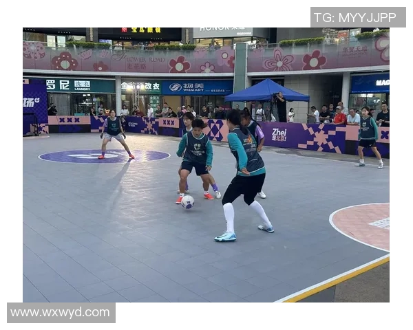 在街头偶遇足球明星的奇妙经历与感悟分享